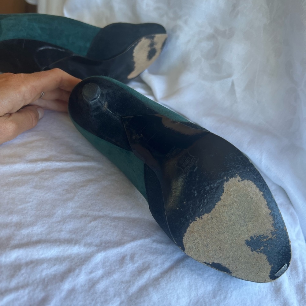 Christian Dior Souliers Vintage Colorblock Pumps - Picture 6 of 9